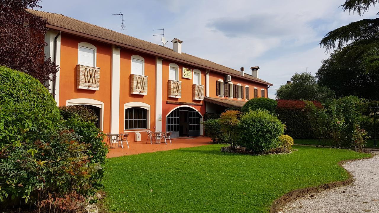 לינה וארוחת בוקר לאטיסאנה Casa Del Sole מראה חיצוני תמונה